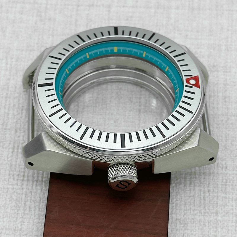 サムライキングウォッチケース サファイアクリスタル 28.5 - Citizen Watch Tsuyosa のレビューと価格