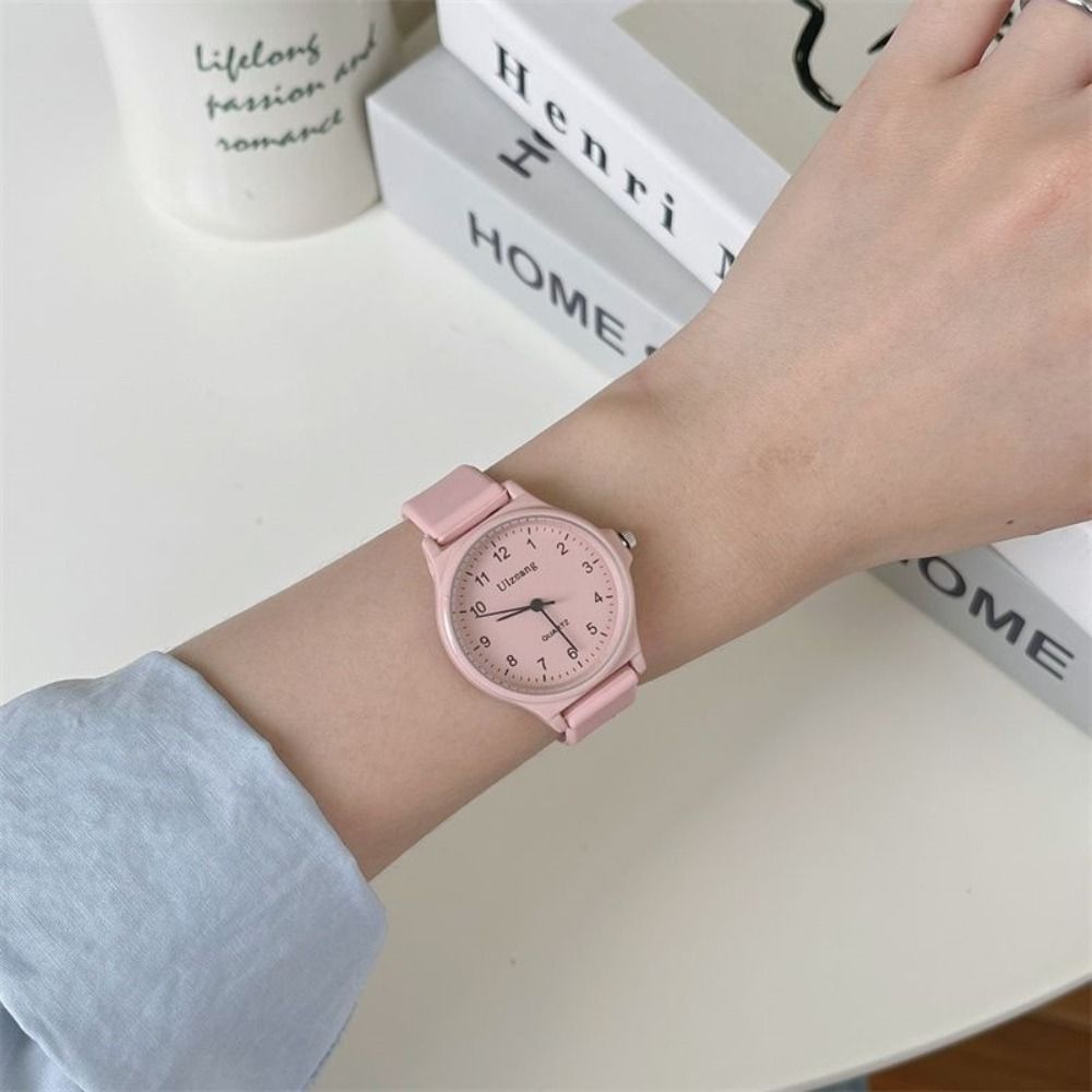 高品質シリコンストラップ腕時計 カジュアル マルチカラー ク - Canvas Strap Watch のレビューと価格